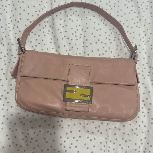 Vintage fendi baguette pink lamb leather authentic - Picture 2 of 8